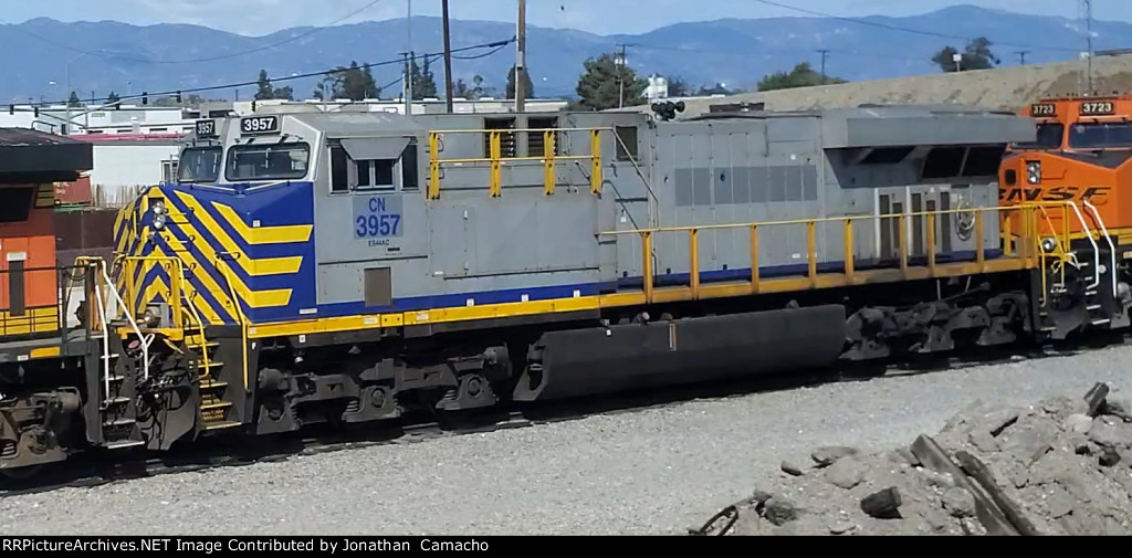 CN 3957 sports a neat scheme out at BNSF's Kaiser Fontana yard